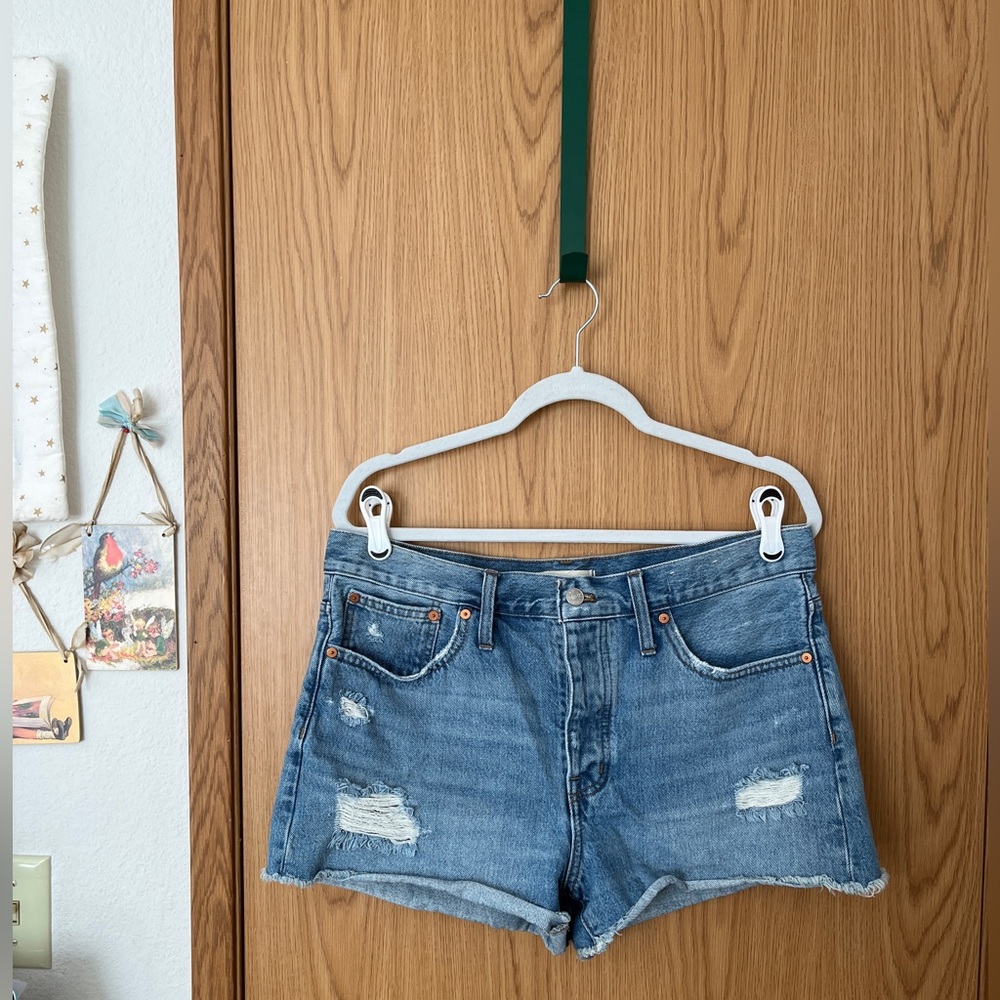 Madewell | relaxed denim ripped short shorts